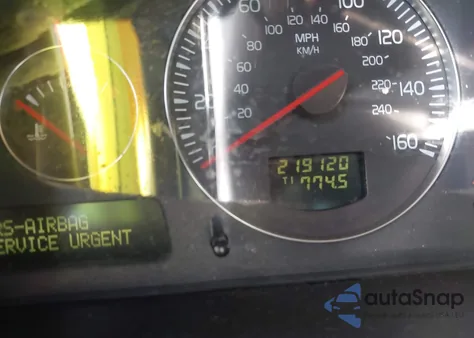 2005 Volvo S60 2.5T z USA, uszkodzony, nr VIN YV1RS592752479204